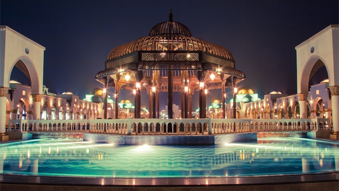 Commercial outdoor lighting on a casino - Haven Lighting